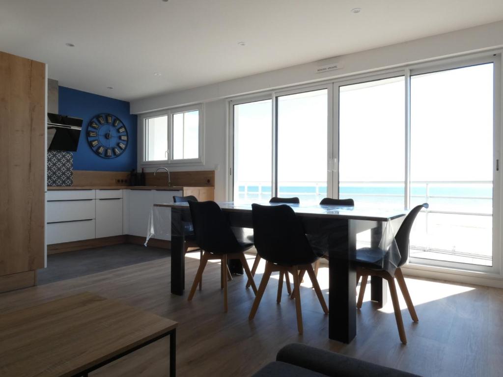 Appartement moderne 2 chambres, vue mer, rénové, 5 pers. - FR-1-323-230 - 2