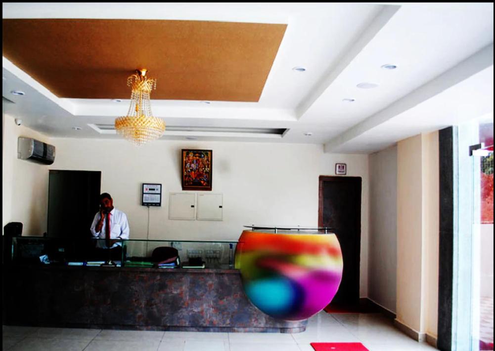HOTEL DEEP CONTINENTAL BY WB Inn photo