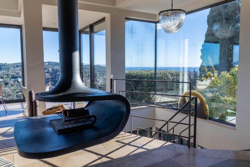 Mougins Collection - Magnifique Maison du Vieux Village de Mougins, avec Bassin à débordement et vues Mer et Montagnes - 3