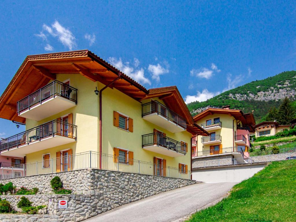 Apartment Al Pescatore-5 by Interhome