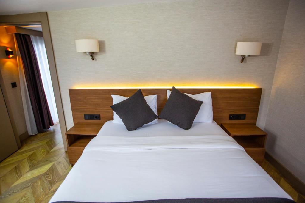 THE PARK HOTEL photo