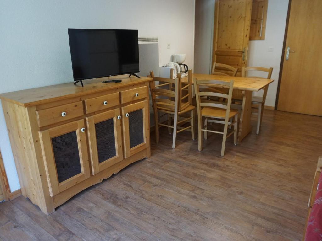 Appartement 2 pièces, 4 pers, piscine, WiFi, parking couvert - FR-1-636-64 - 2
