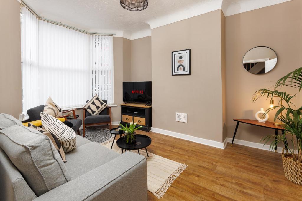 Talton House - Air Host & Stay - Free Parking, Liverpool