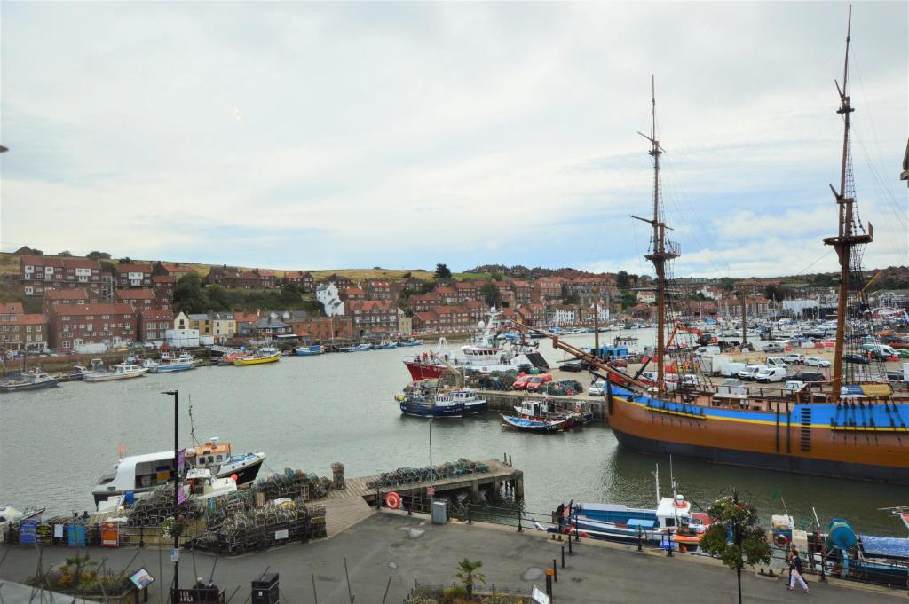 Harbour Penthouse Whitby, Whitby