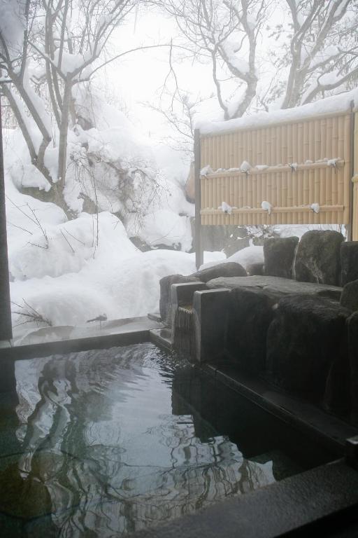 Open air bath