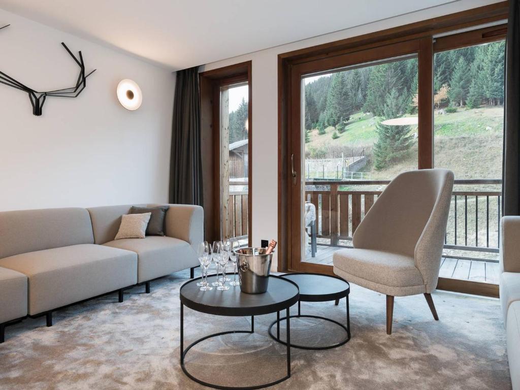 Appartement Duplex 94m² Courchevel Village - Pour 6 personnes - Pieds des pistes avec Parking et Wifi - FR-1-631-111 - 2