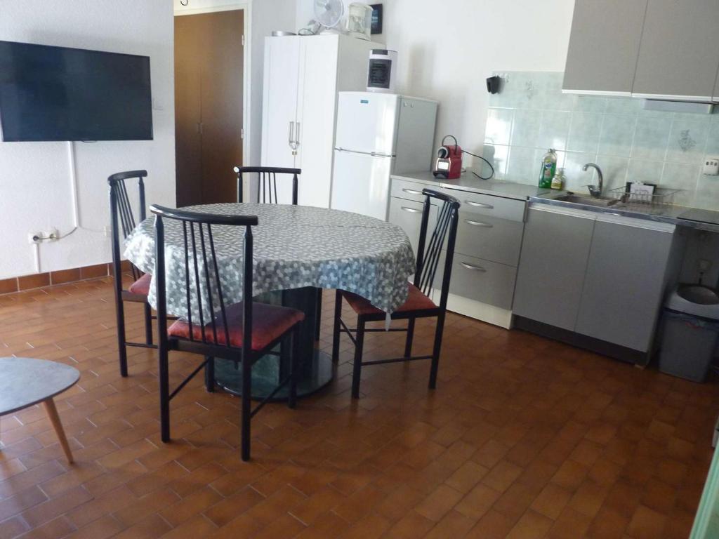 Appartement rénové 4 pers. proche plage, calme, parking, animaux acceptés - FR-1-387-131 - 3