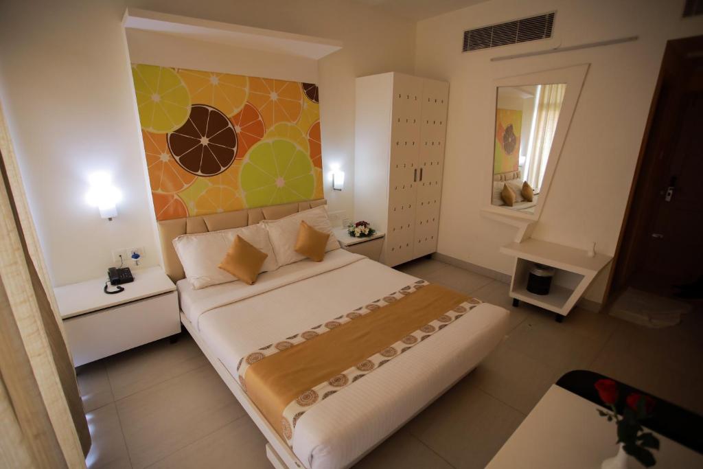 Hotel Millennium Continental photo