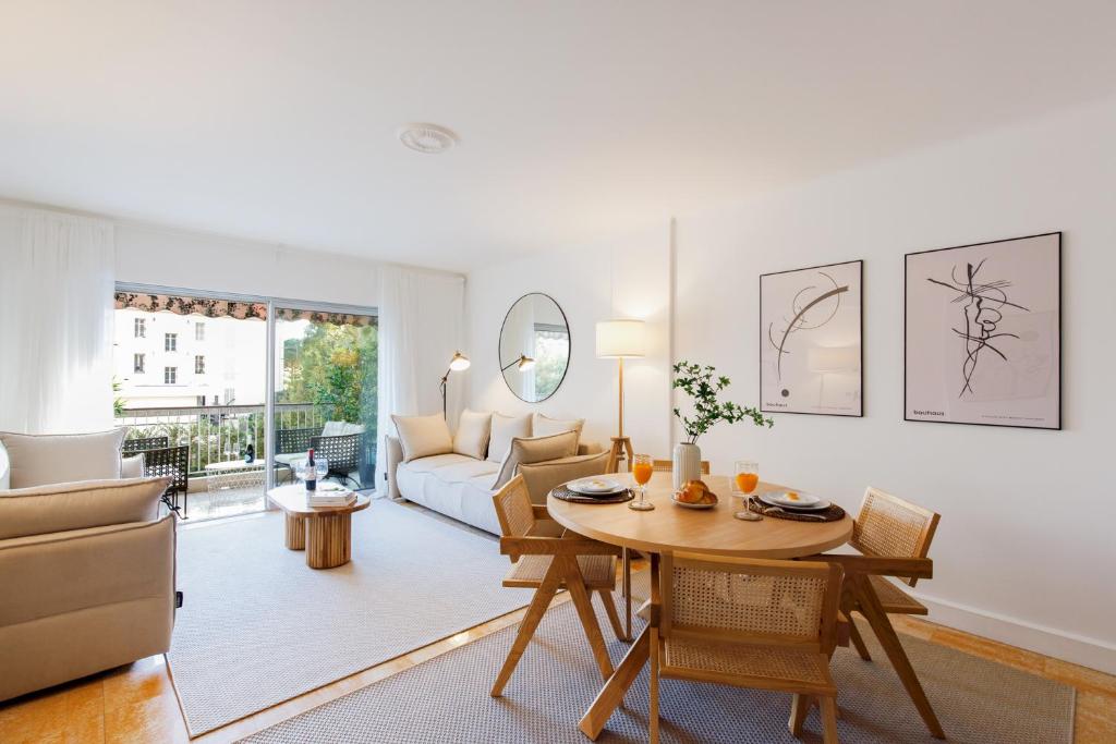 Super Californie YourHostHelper, Cannes