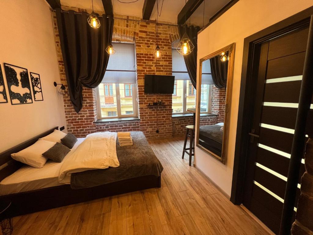 Апартаменти в самому центрі Львова в Проїзді Крива Липа, Lviv