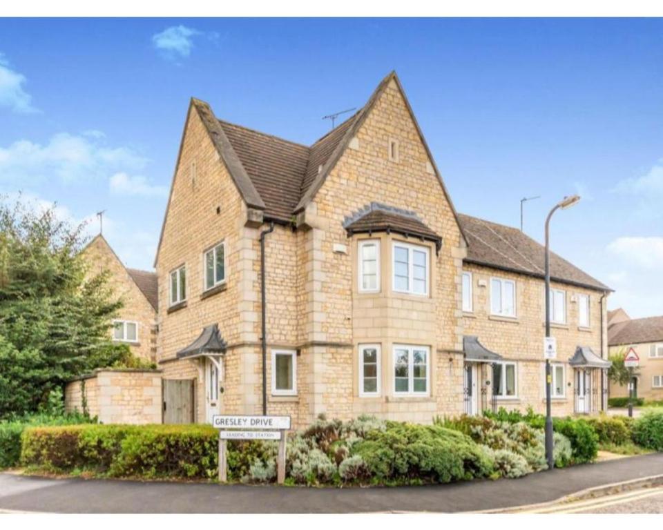 Meadow View, Stamford