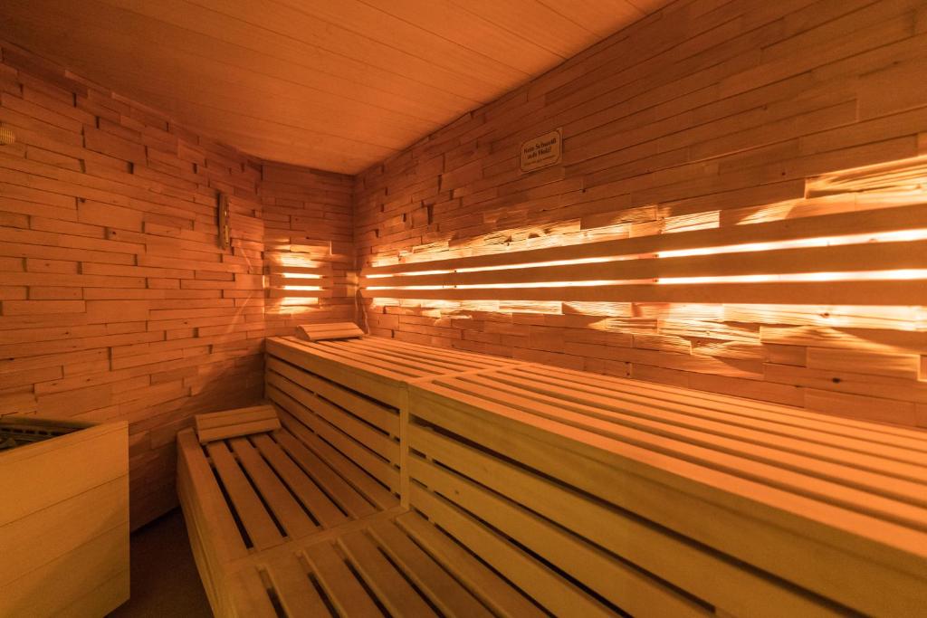 Matterhorn Lodge Boutique Hotel & Apartments - 5