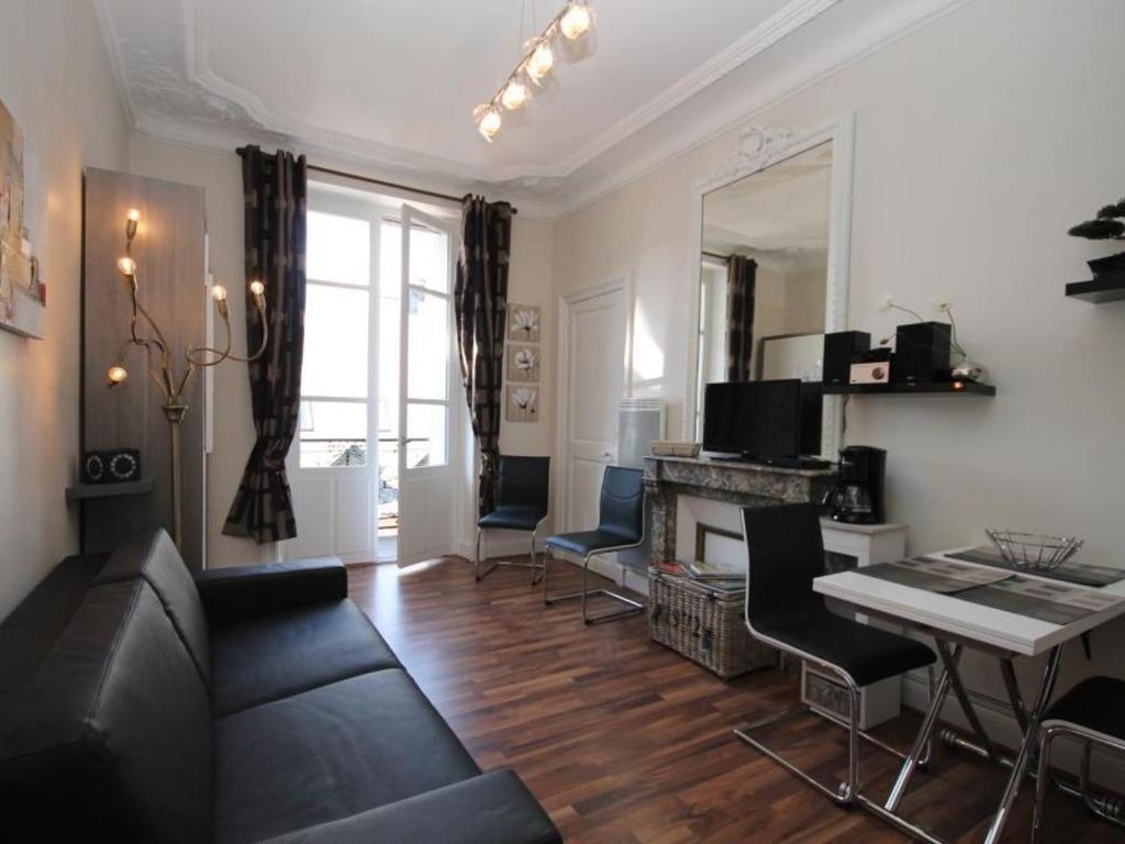 Studio rénové avec balcon et Wi-Fi, Mont-Dore - FR-1-608-171 - 2