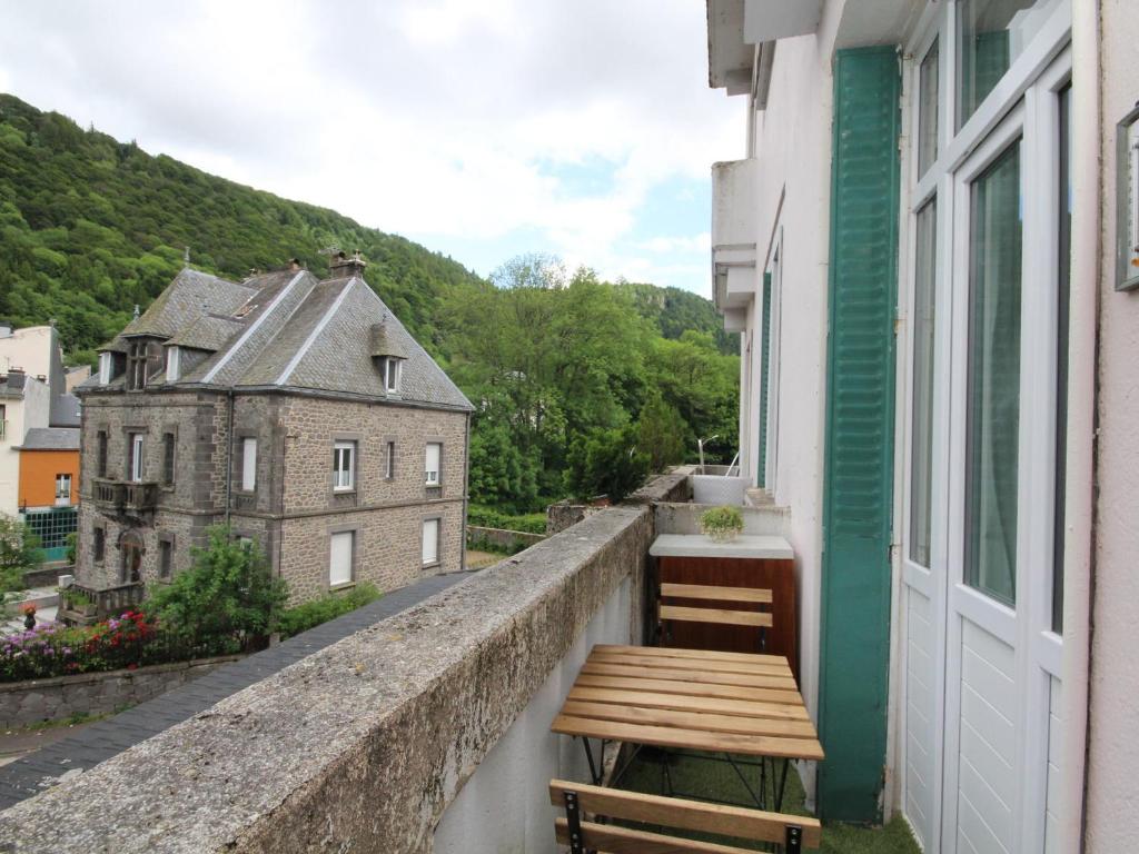 Charmant T3 avec Balcon au Mont-Dore, WiFi, Proche Centre - FR-1-608-155 - 2