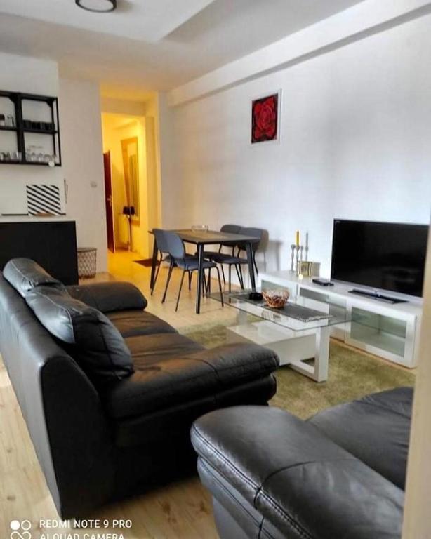 Bellevue Apartman na jezeru u samom centru Zlatibora ,terasa sa pogledom - 4