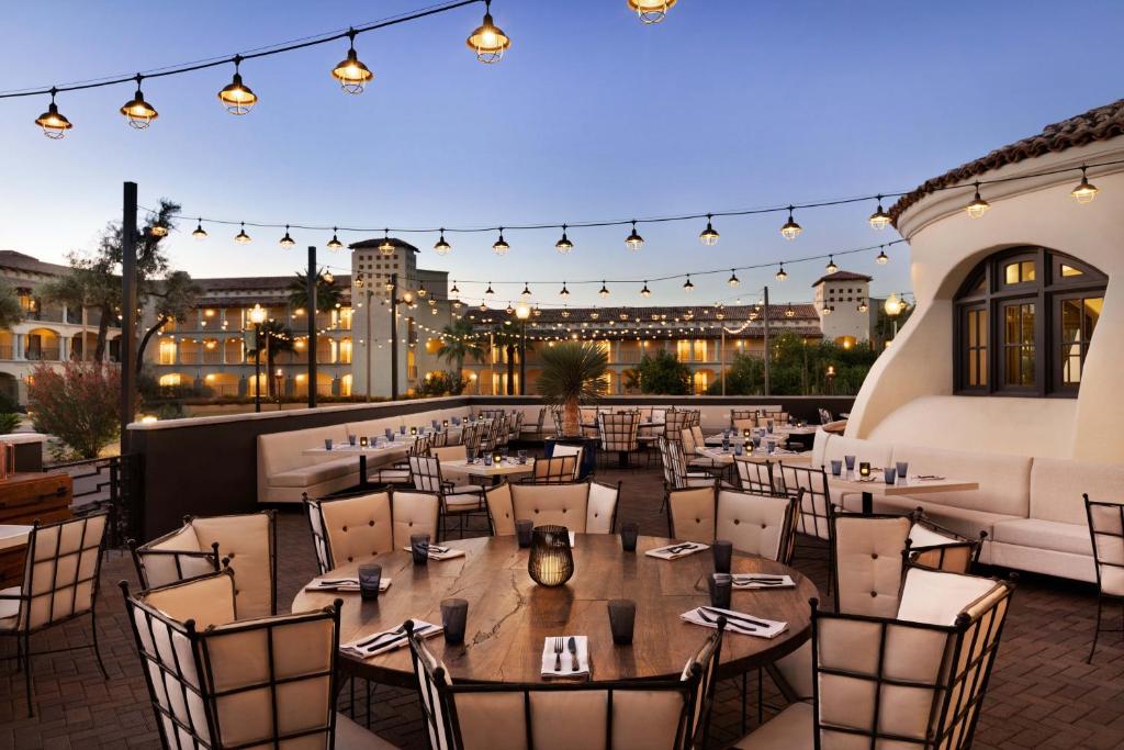 Phoenix Fairmont Scottsdale Princess dining