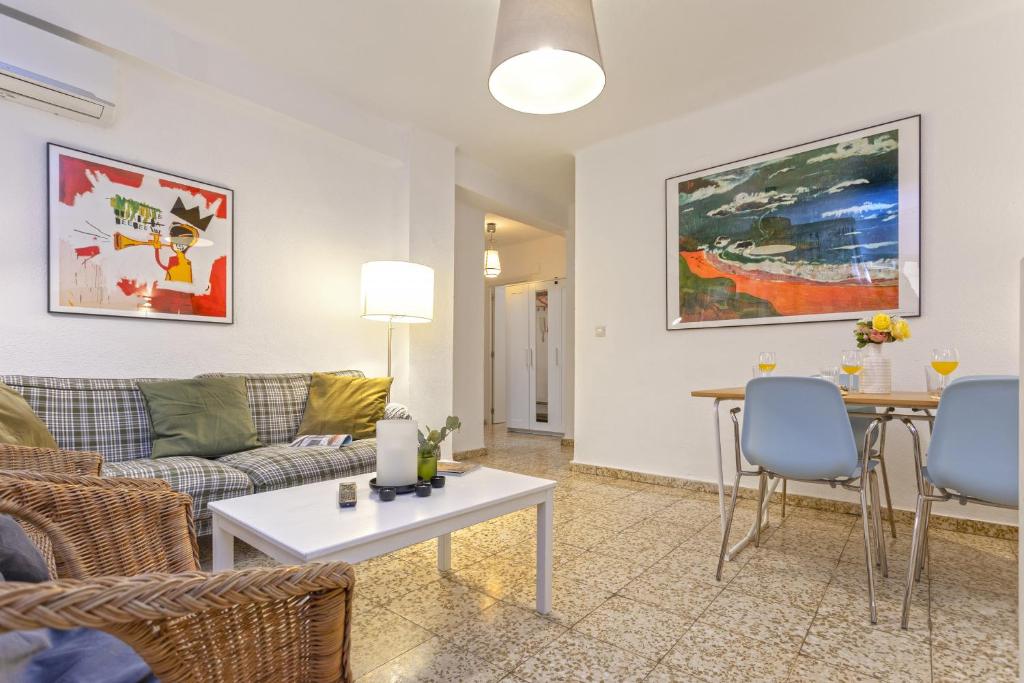 -MalagaSunApts-Merced Private Terrace - 4