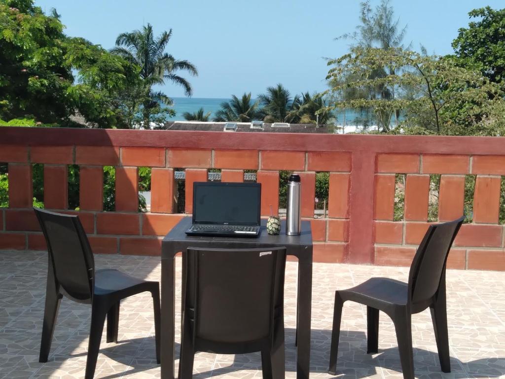 Hostal Casa Taisha — Hotel in Montanita