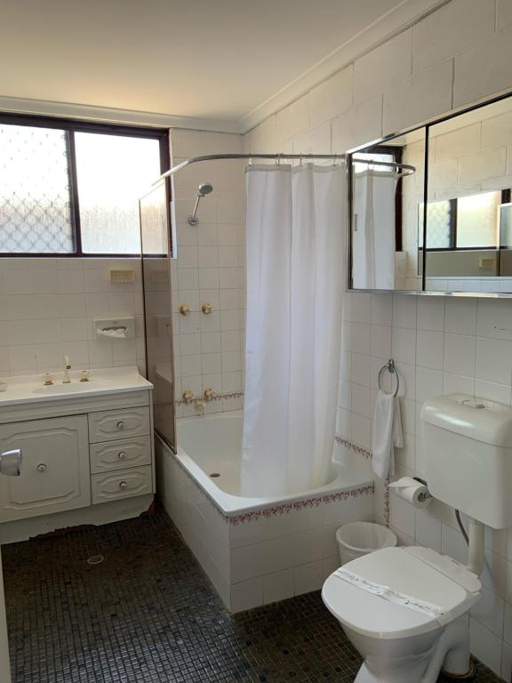 Plainsman Motel photo