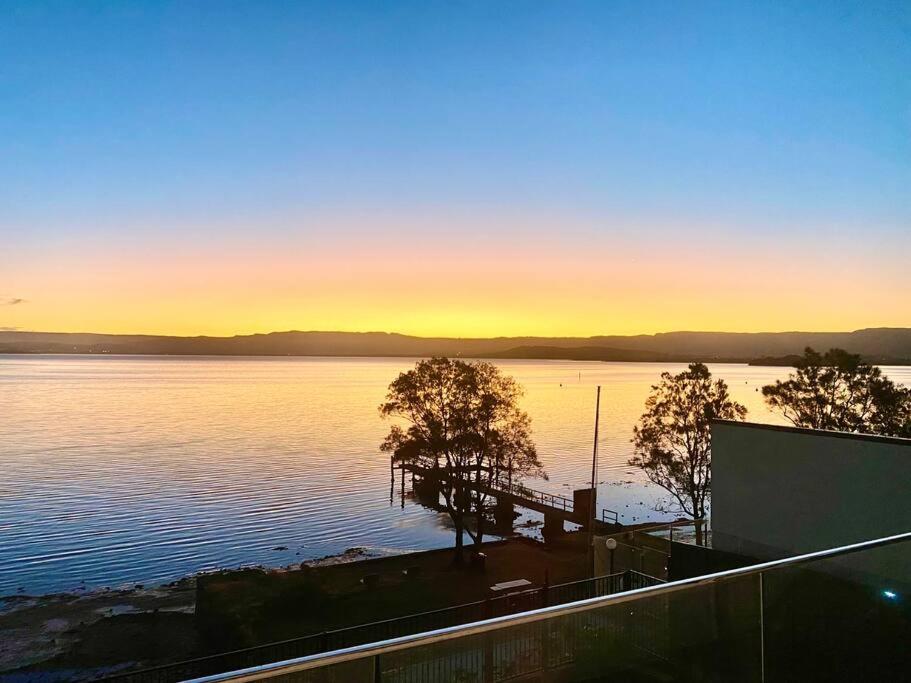 Fantastic Lakefront Unit