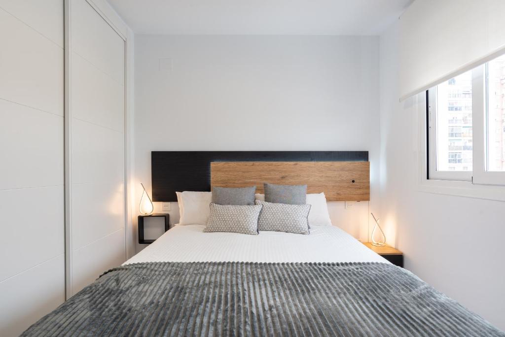 Modern apartment near Huelin Beach & Free Parking - 4