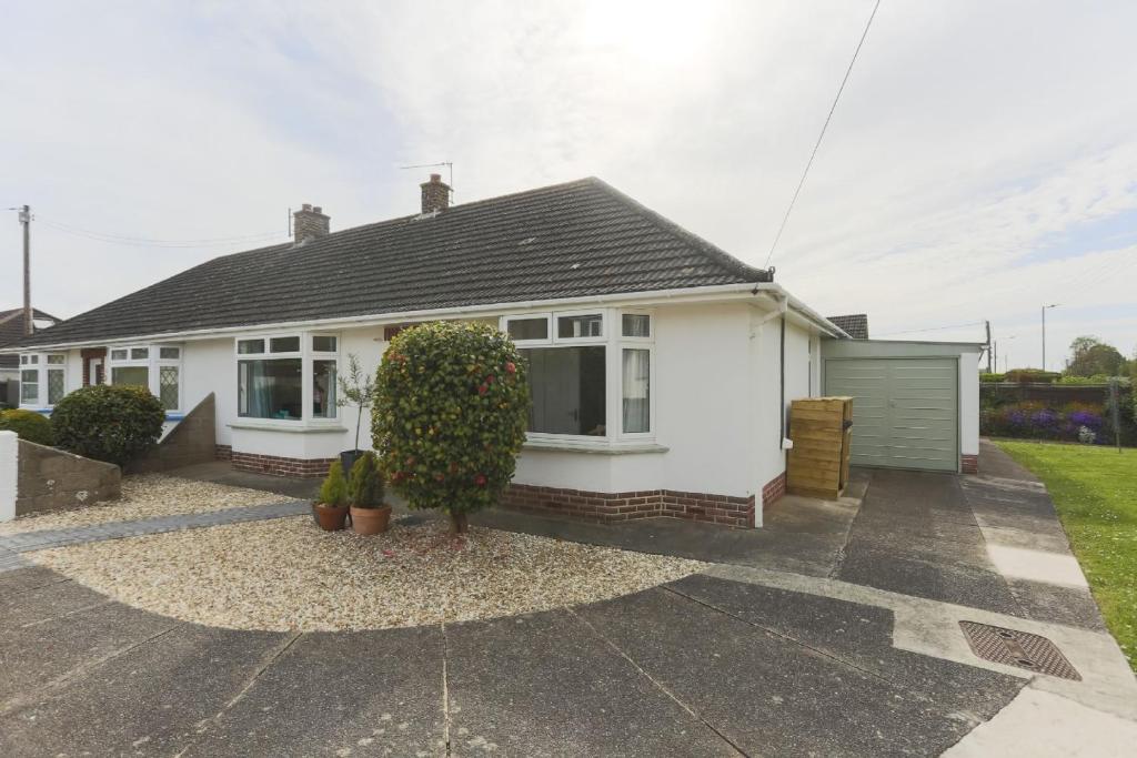 BRAUNTON BEACON VIEW 3 Bedrooms