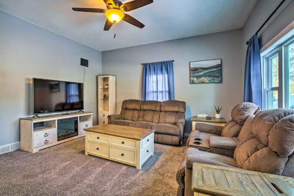 La Crosse Vacation Rental on French Island!