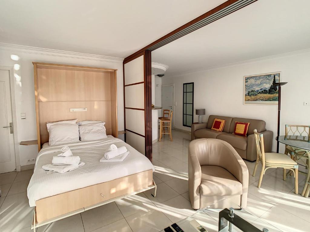 Studio luxueux et spacieux avec terrasse - 3