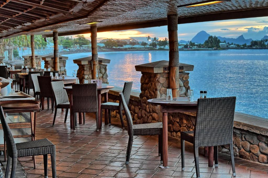 Tahiti Royal Tahitien dining