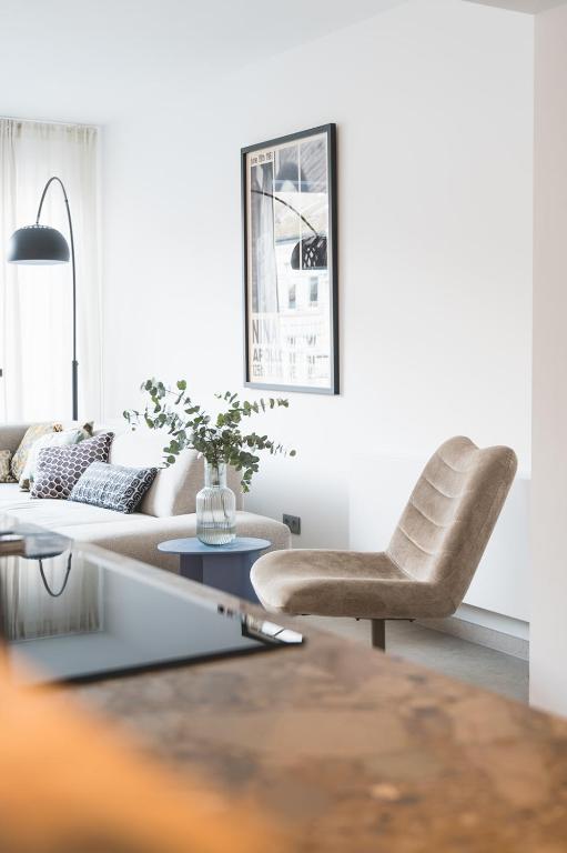 Snoring Bastards, Ostende