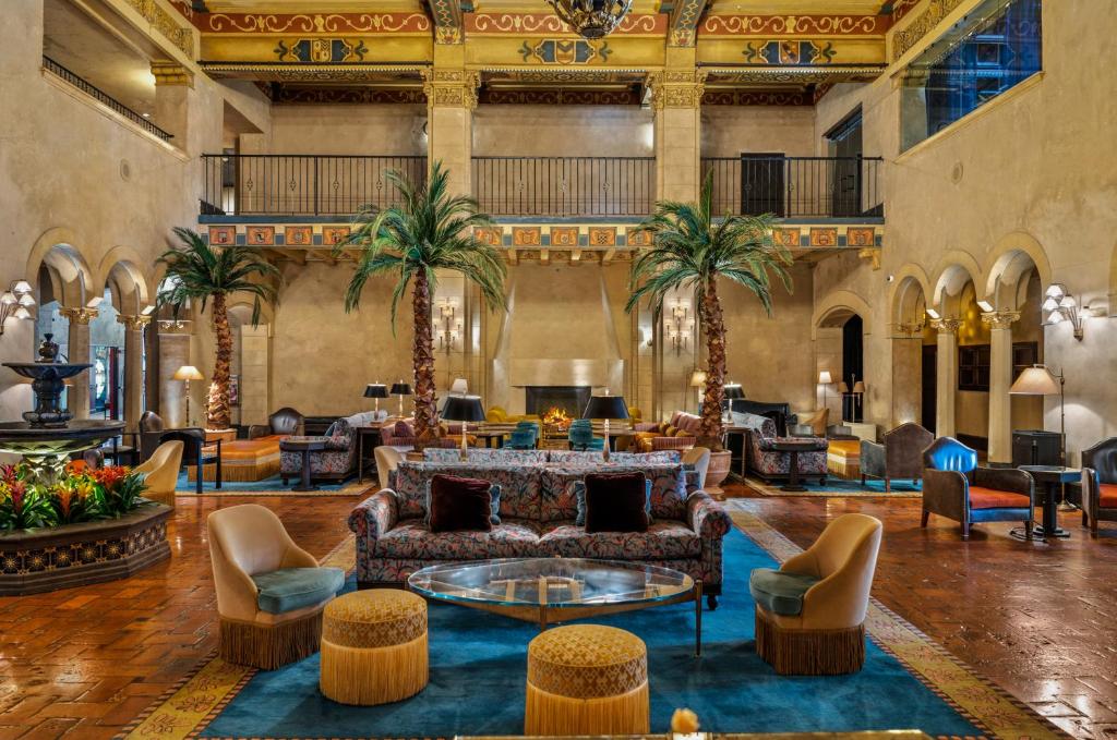 เดอะ ฮอลลีวูด รูสเวลต์ (The Hollywood Roosevelt)