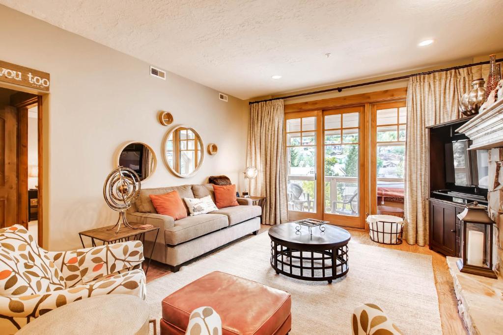 TOWN POINTE C304 condo, Park City