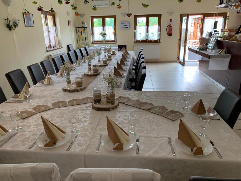 Bar/lounge, Bibic Vendeghazak in Nagybajom