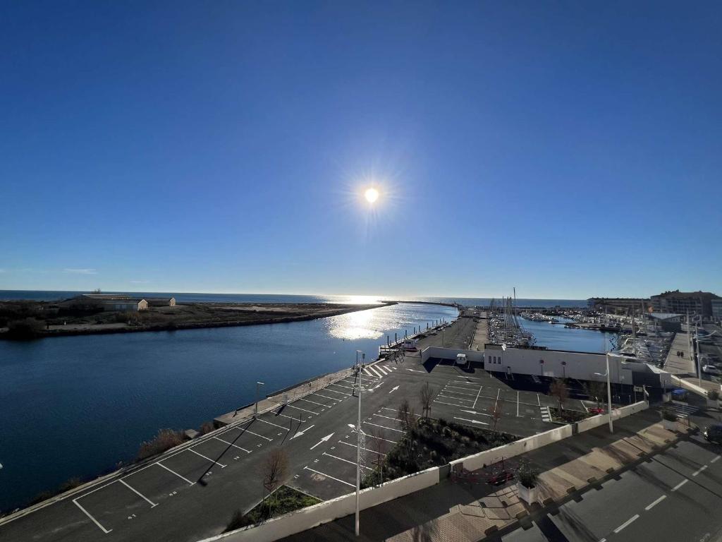 T3 avec terrasse, parking et vue mer pour 6 à Valras-Plage - FR-1-701-34 - 2