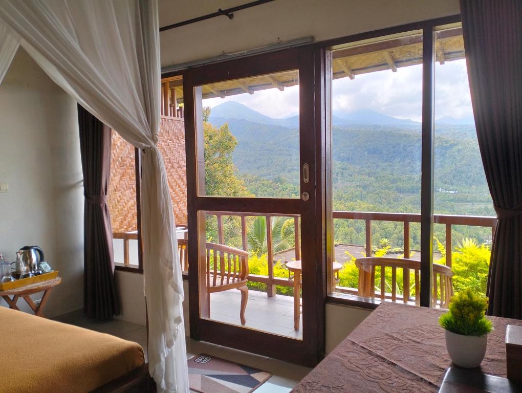 Made Oka Homestay and Warung photo