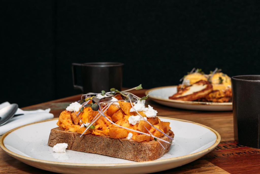 อาหารและเครื่องดื่ม