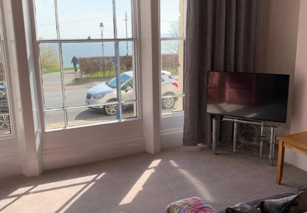 Crescent View - Panoramic sea views, Filey