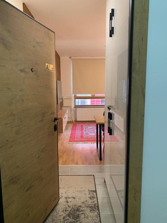 Latika Divcibare, Divčibare