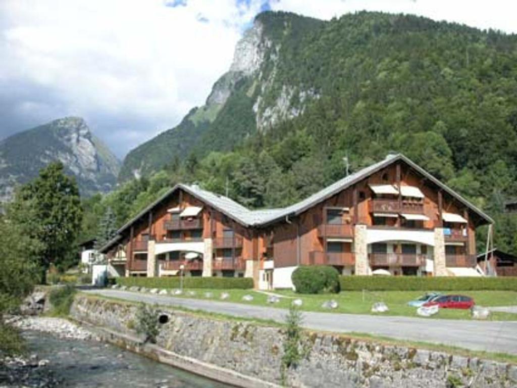 Appartement cosy à Samoëns avec terrasse et parking - FR-1-629-72 - 2