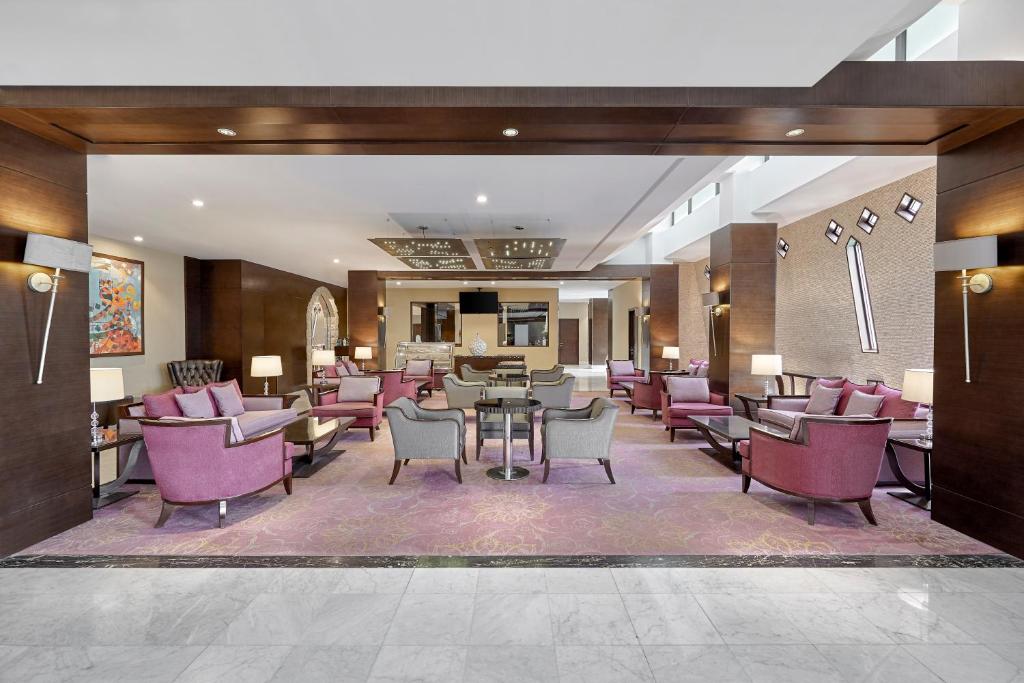 Holiday Inn Tabuk photo