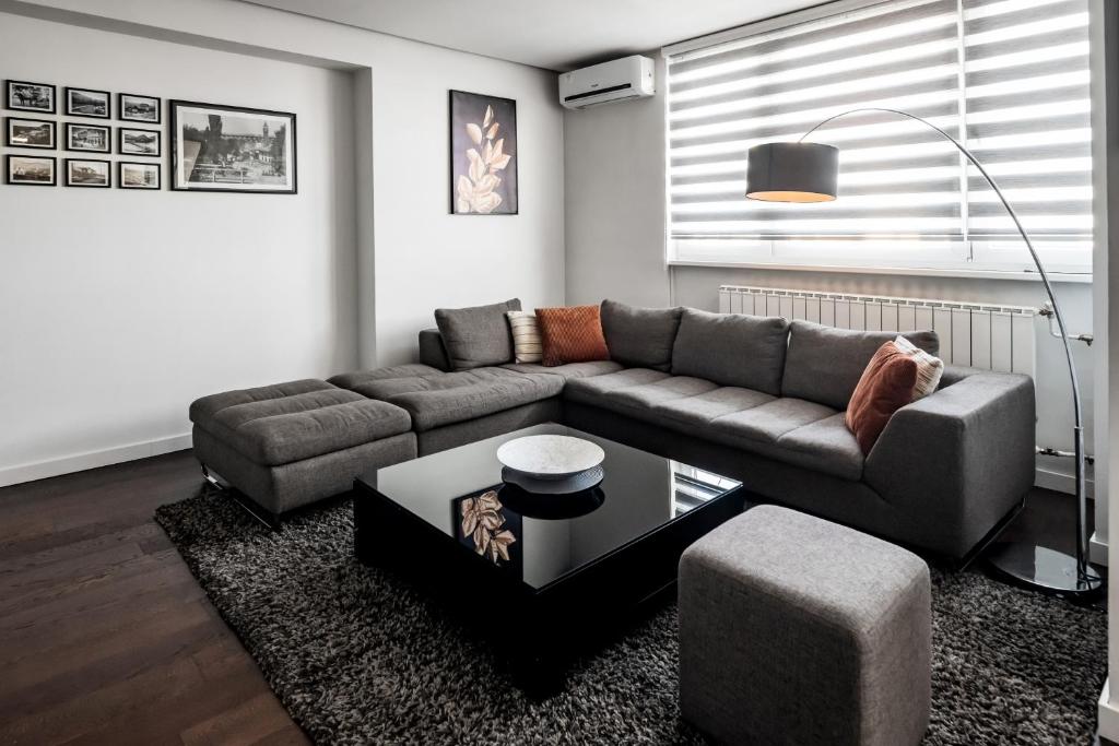 2 bedroom Penthouse in city center, free parking - 5