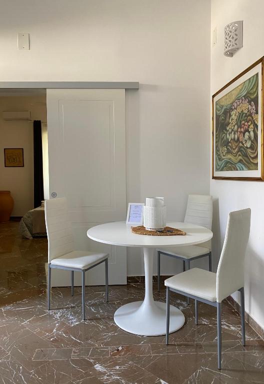 Modern apt in Taormina city center - 2
