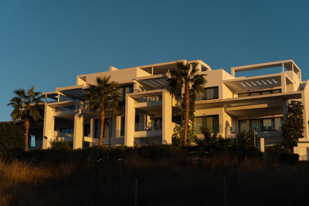 NOBBLE apartment Atalaya Hills, Estepona