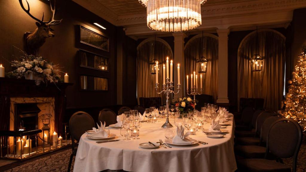 Tárgyalóterem/bálterem