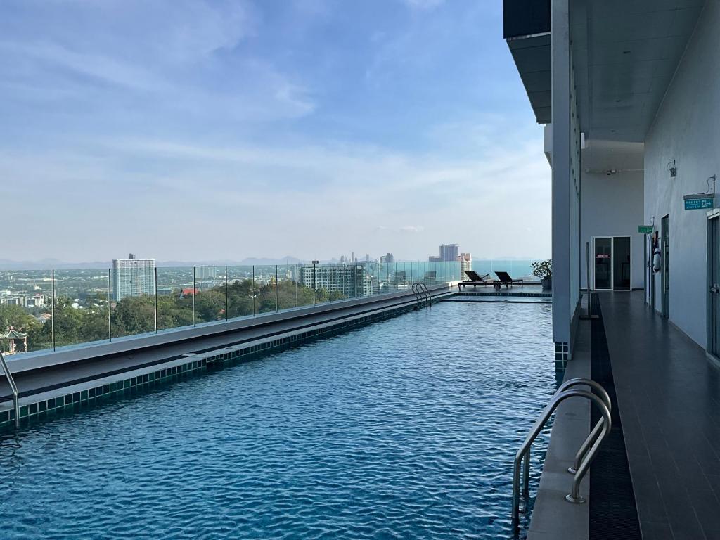 Vision Pratumnak By Pattaya Sunny Rentals photo