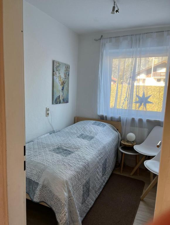 Maisonette Apartment DHH Zugspitzblick mit eigenem Garten - 4