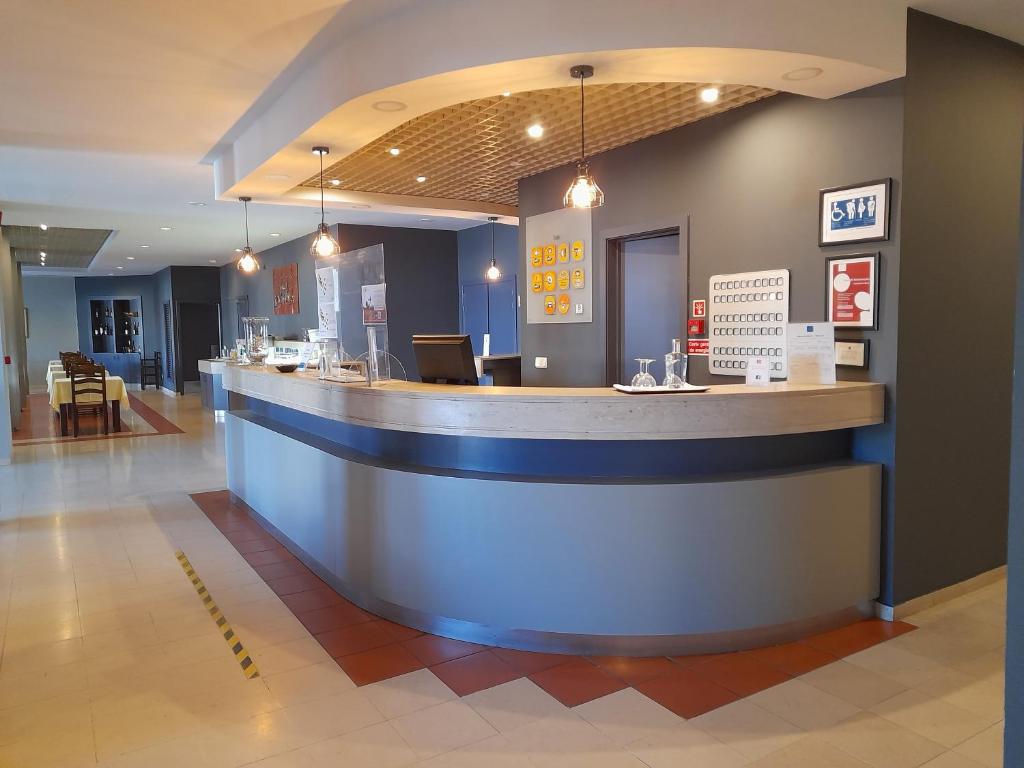 フロント・ロビー