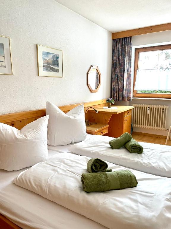 Ferienwohnung Lilli inklusive Bad Hindelang Plus - 2