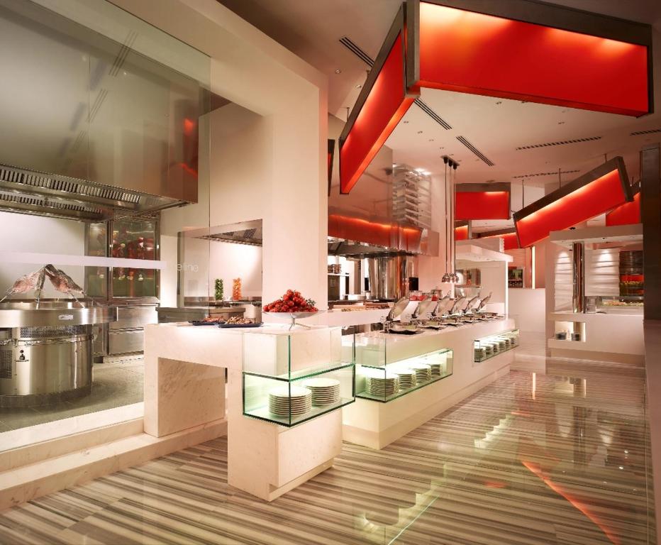 Singapore Shangri-La Apartments Additional