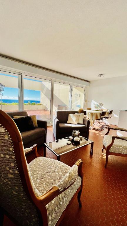 VUE MER EXCEPTIONNELLE - GRANDE TERRASSE et PISCINE - 5